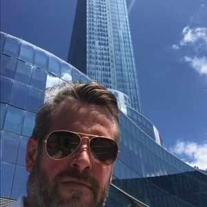 Meet your Posher, Chris